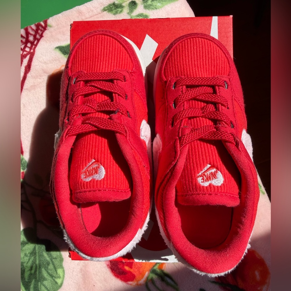 Nike Dunk Low TD Valentine's Day 2024 Red Pink Suede Sneakers Kids Shoes 8c 8 - Picture 7 of 10